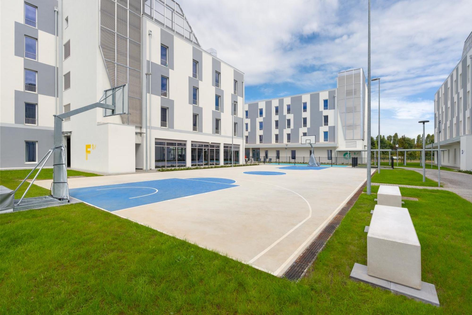 Cx Milan Nom Hostel Εξωτερικό φωτογραφία